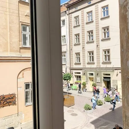 Διαμέρισμα Near Rynok Square *